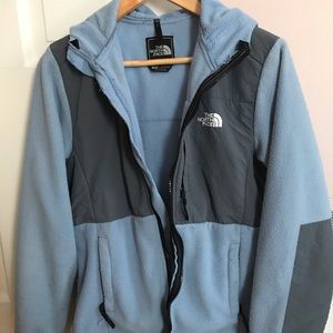 Women’s North Face fleece jacket